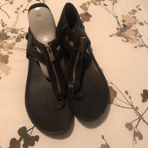 Navy blue Kenneth Cole sandals